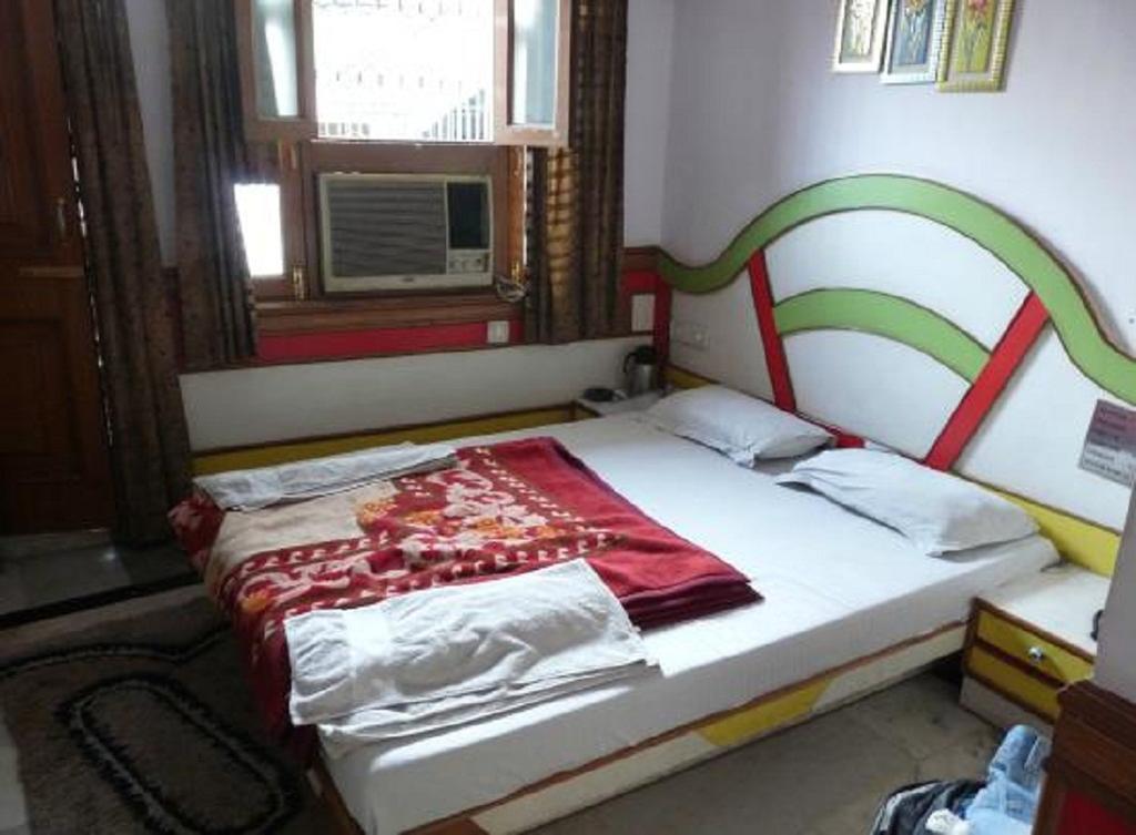 Ajay Guest House Нью-Делі Екстер'єр фото